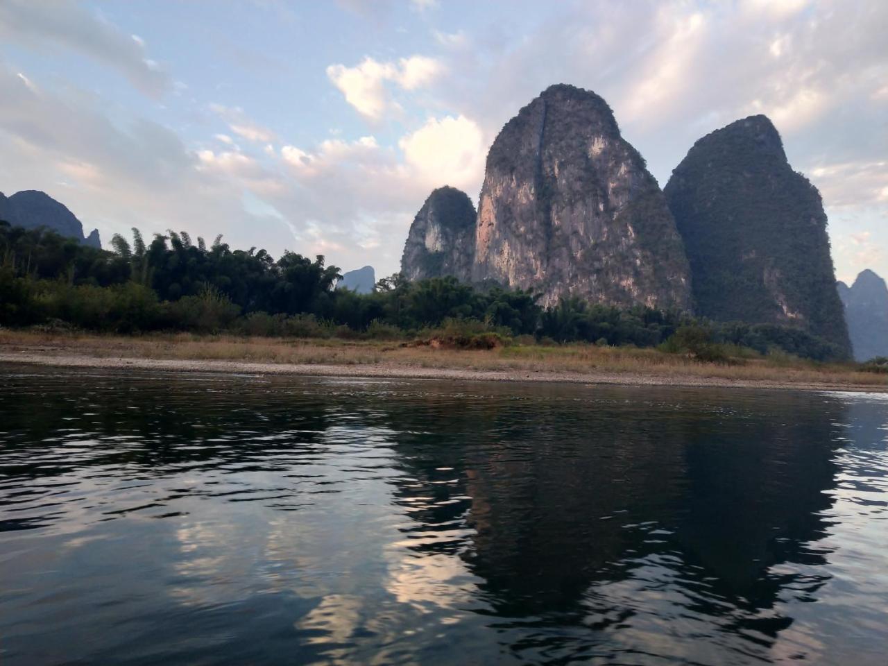 Nirvana Organic Farm Inn Yangshuo Exteriör bild