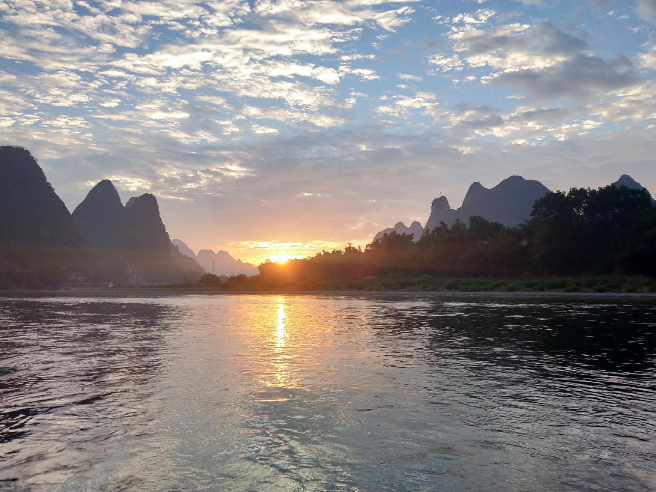 Nirvana Organic Farm Inn Yangshuo Exteriör bild
